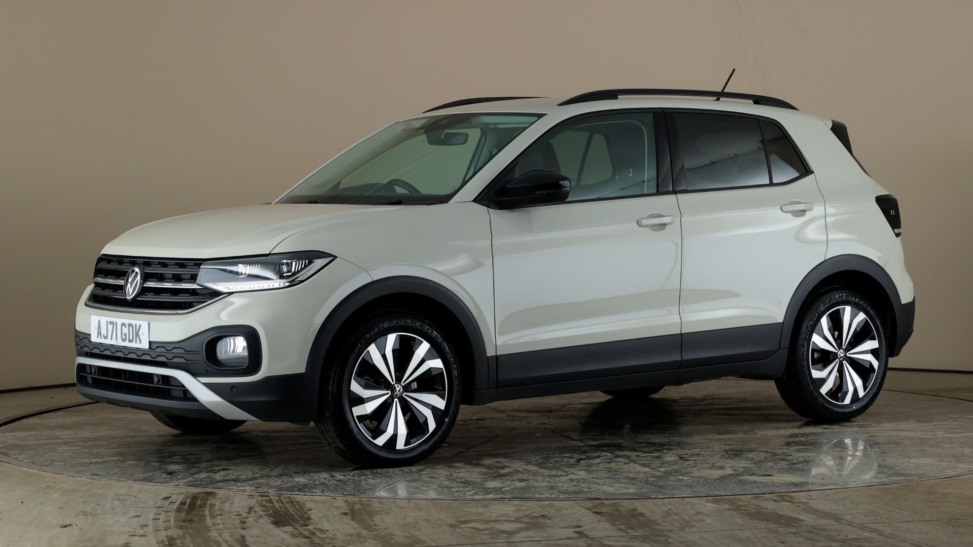 T-Cross 5 Door Suv 1.0 TSI 110 Black Edition DSG