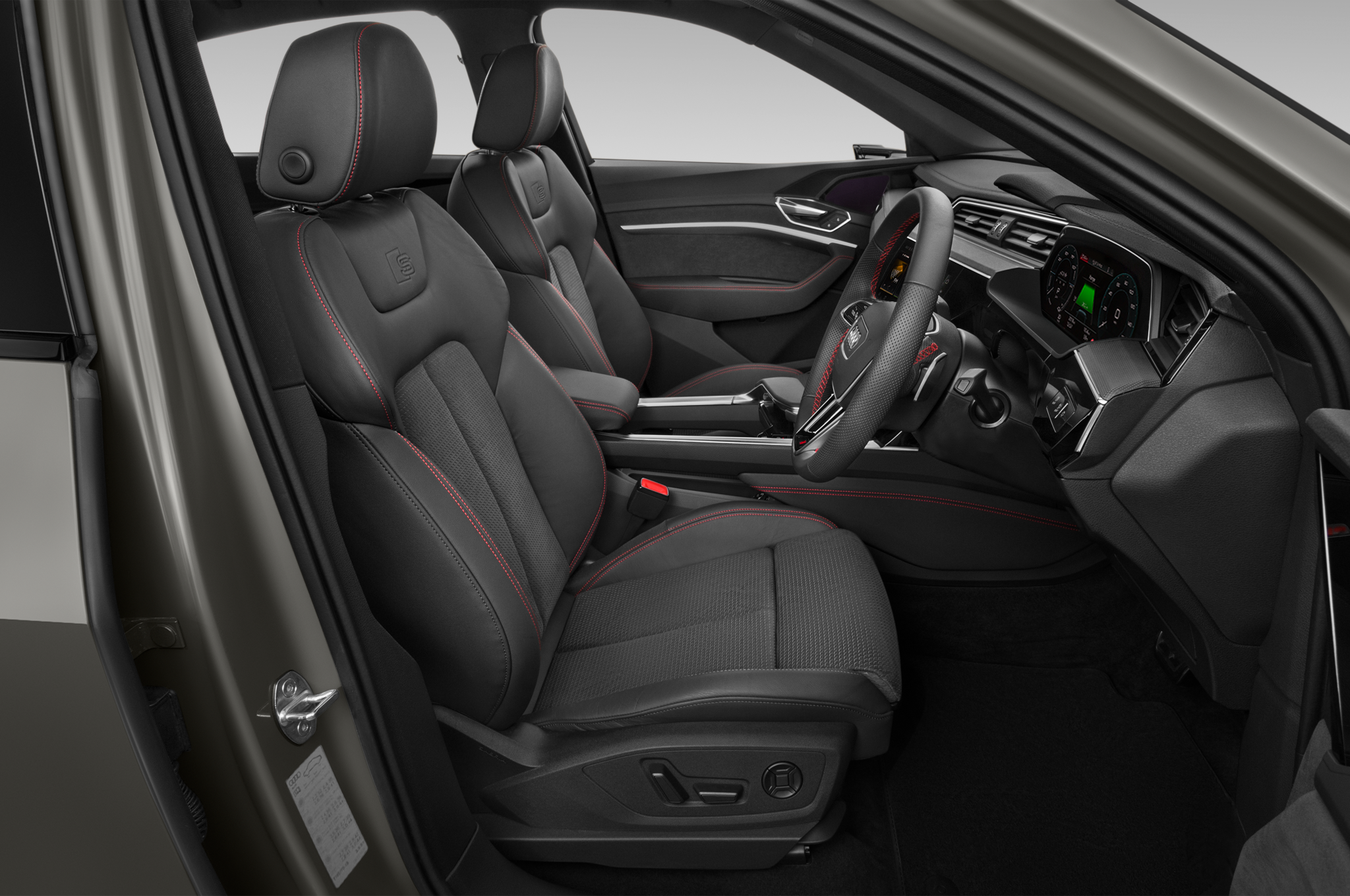 Q8 e-tron Sportback Front Seat