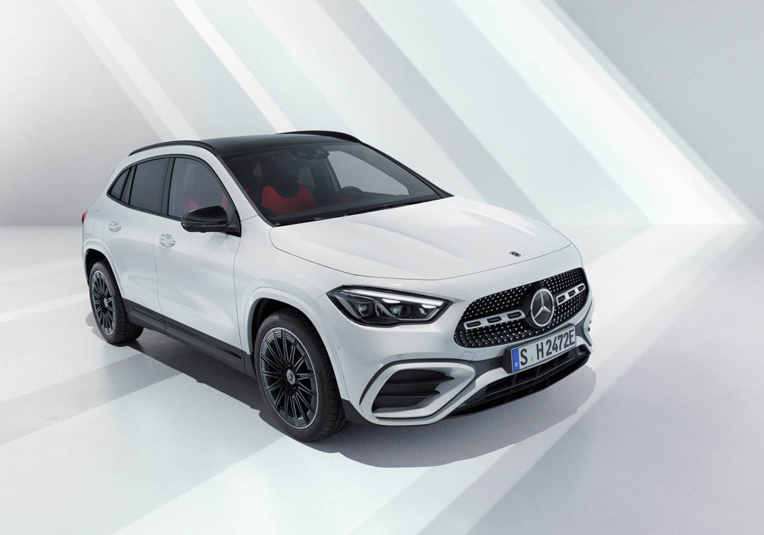 Mercedes-Benz GLA lease car in white