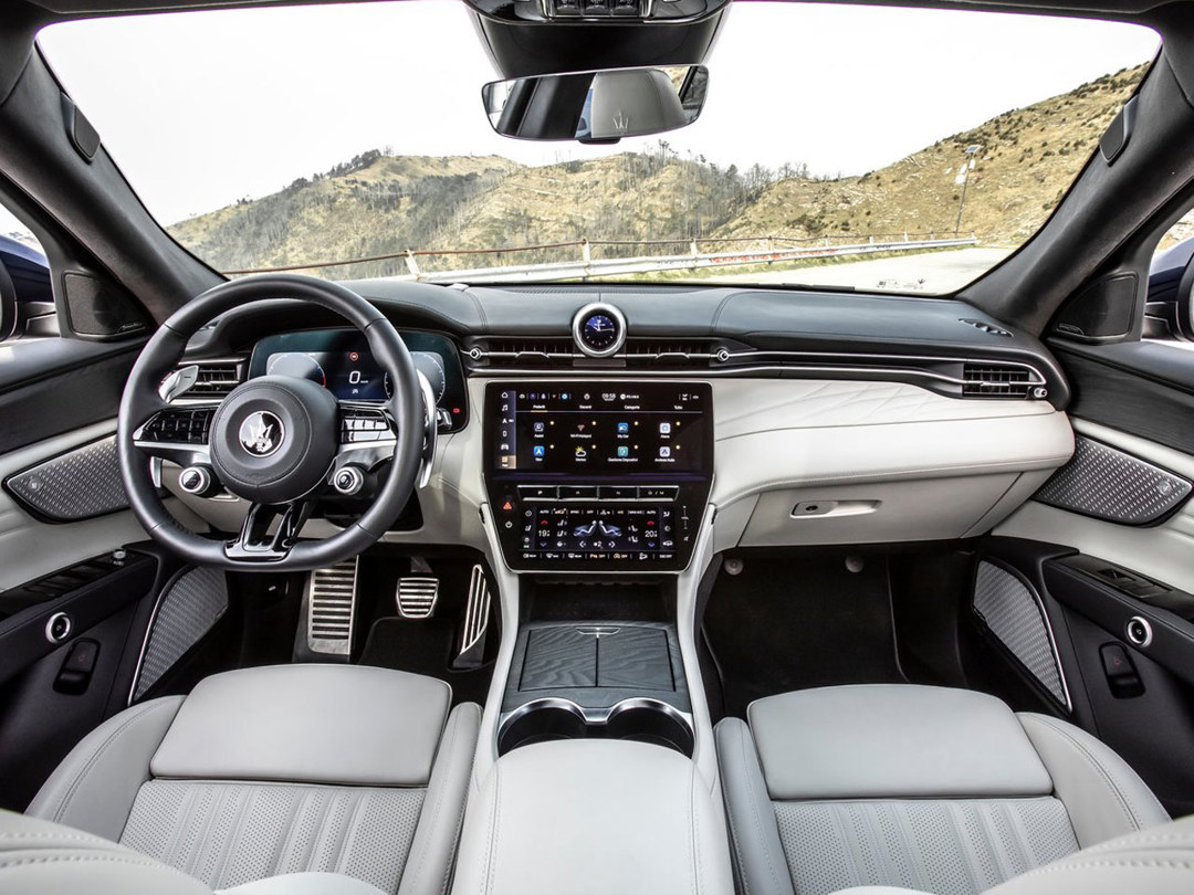 Maserati Grecale Interior