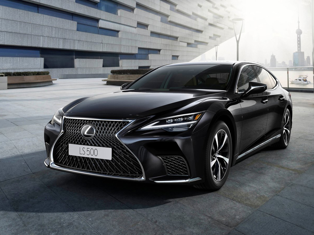 Lexus LS Exterior