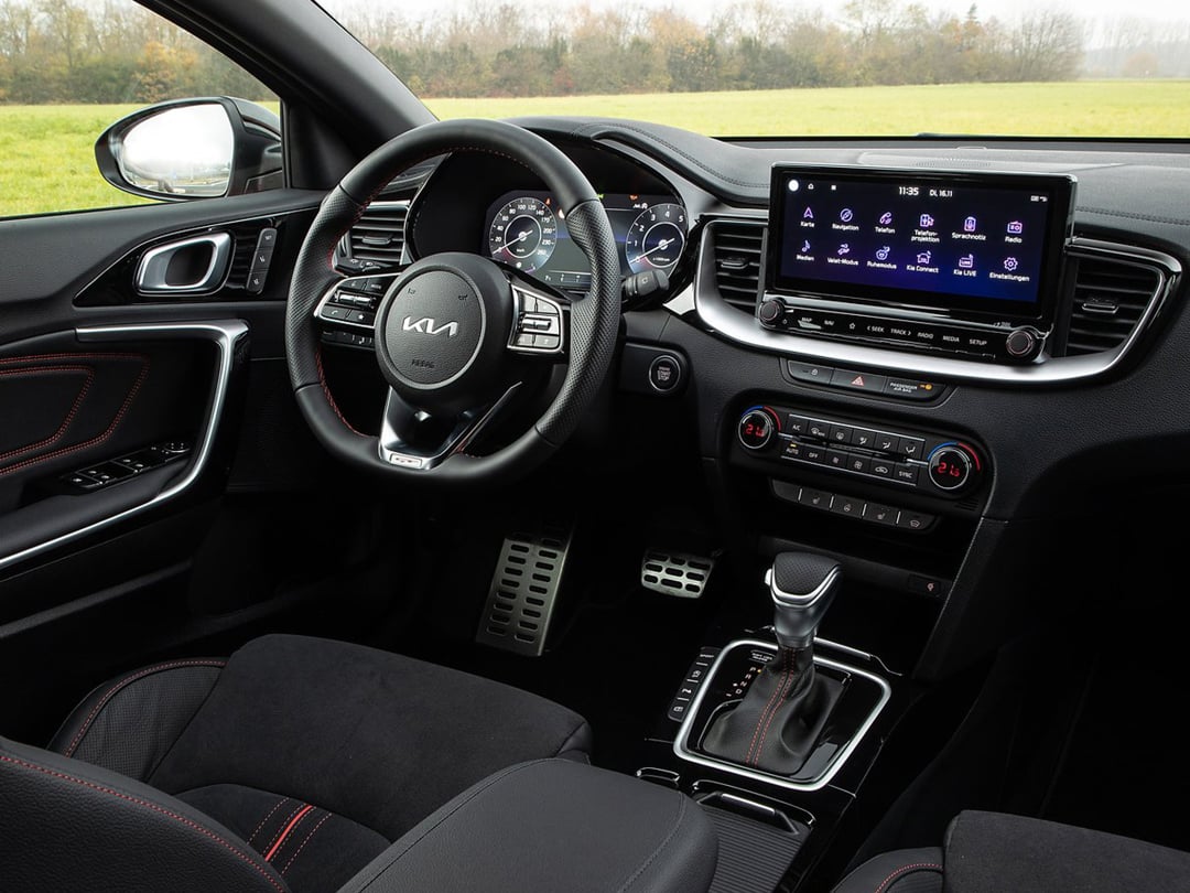 Kia ProCeed Shooting Brake Interior