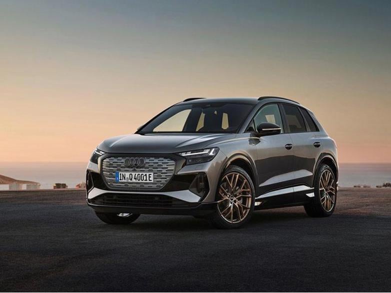 Audi Q4 e-tron Estate driving