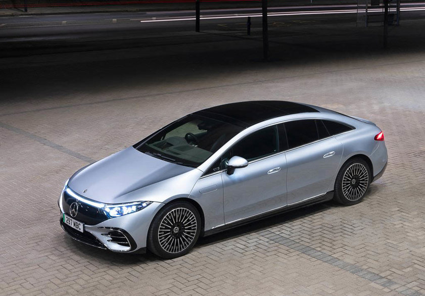 Mercedes-Benz EQS in silver with black panoramic roof