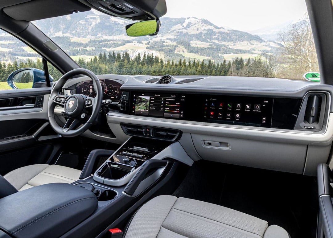 Porsche Cayenne Estate interior