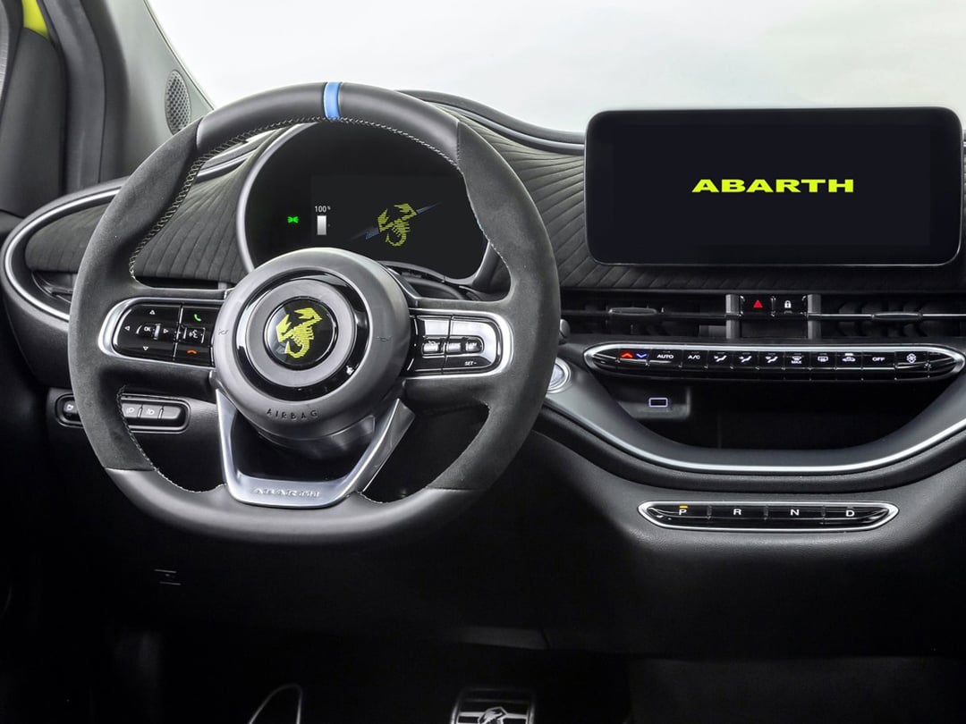 Abarth 500e Convertible Interior