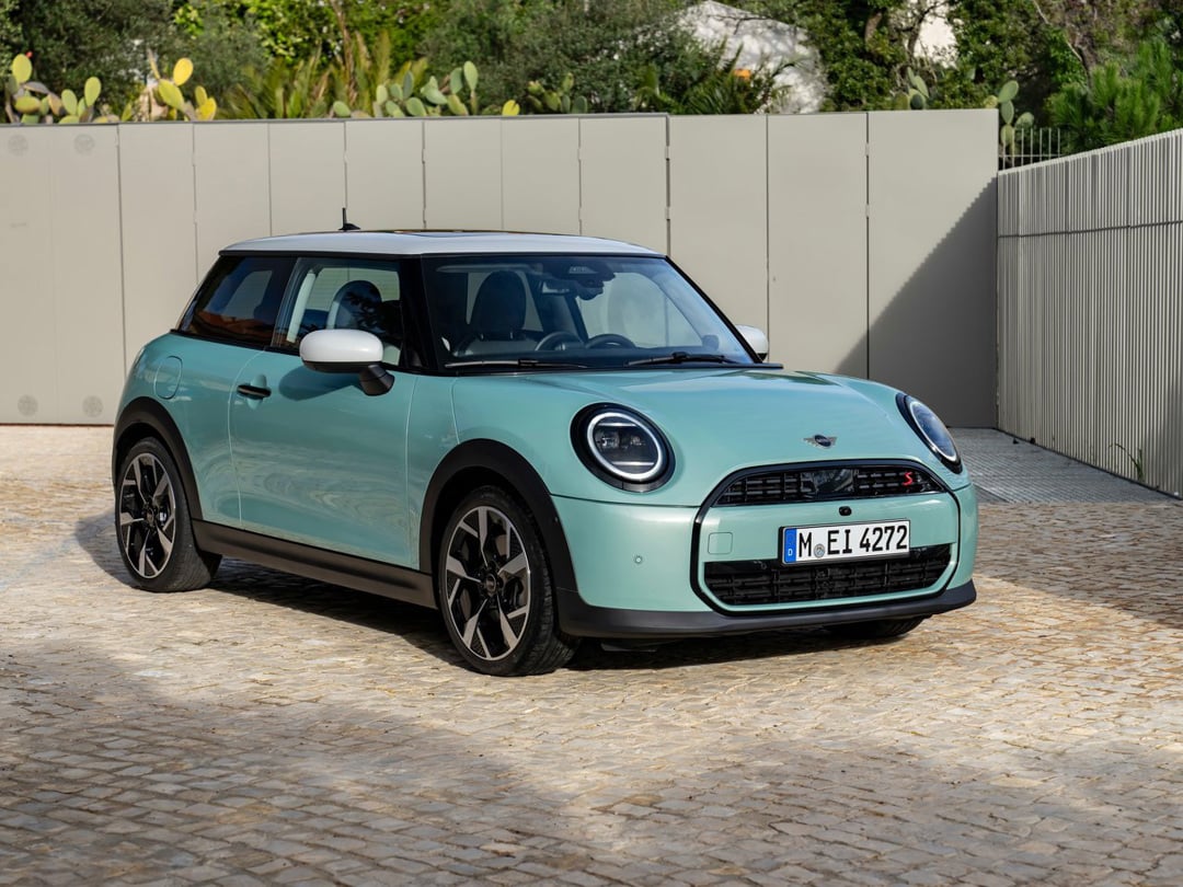 Mini Cooper 3 Door Exterior