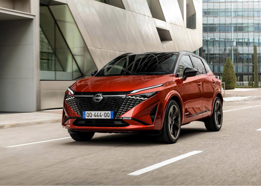 Nissan Qashqai in red